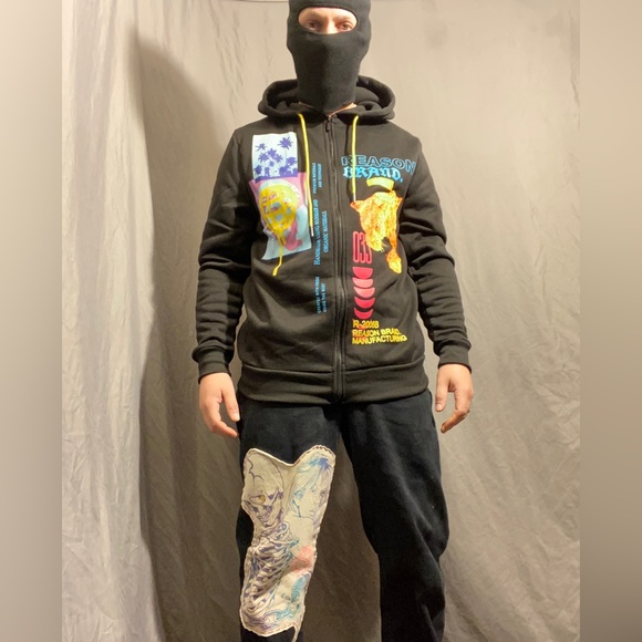 Reason Zip-Up Sweater - Picture 7 of 14